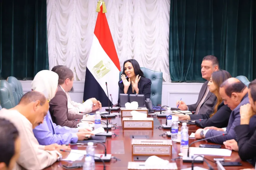 وزيرة التضامن تلتقي عدداً من أعضاء مجلسي النواب والشيوخ