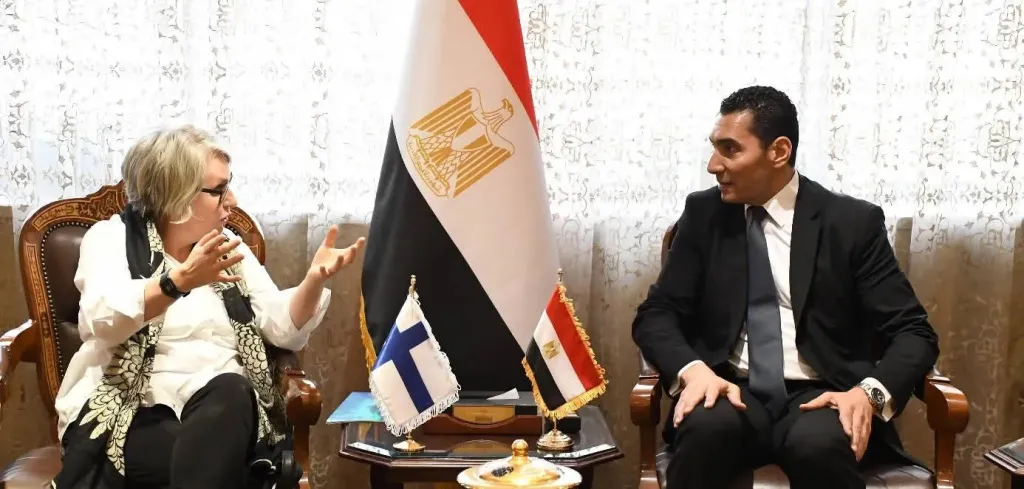 وزير الشباب يبحث مع سفيرة فنلندا سبل التعاون في المجالات الرياضية وتبادل الوفود الشبابية