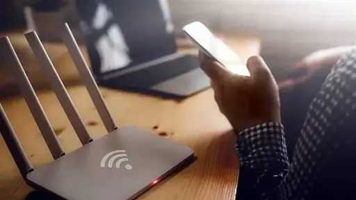 جهاز تنظيم الاتصالات يقر باقات إنترنت جديدة ويعيد تسعير بعض الخدمات