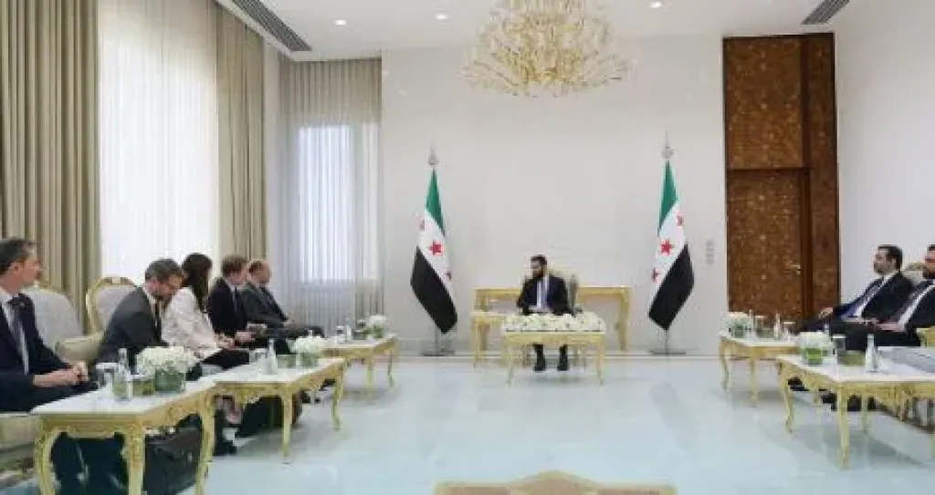 سوريا.. الشرع يبحث مع رئيس الأركان الفرنسي تعزيز التعاون والتنسيق