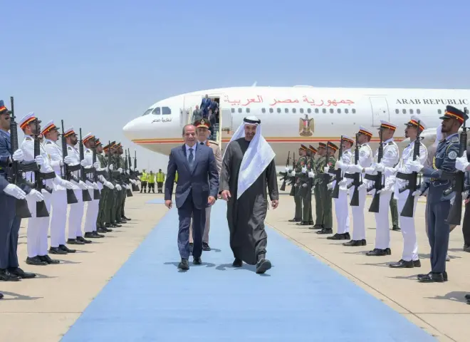 الرئيس السيسى فى زيارة أخوية إلى الإمارات ويؤكد “ما يمس الإمارات يمس مصر”