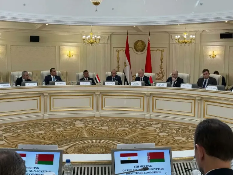 مصر وبيلاروسيا تبحثان تعزيز الشراكة الاقتصادية وتوسيع آفاق الاستثمار والتصنيع المشترك