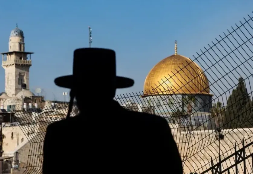 محافظة القدس تحذر من مخطط إسرائيلي لإقامة مركز استيطاني بموقع المطار