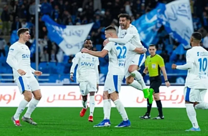 فحص طبي يحسم موقف ثيو هيرنانديز من كلاسيكو الهلال والنصر