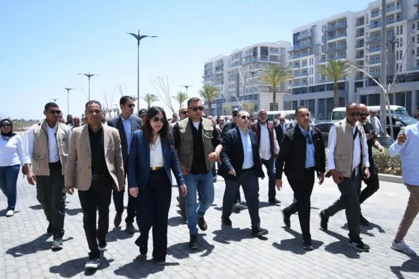 وزيرة الإسكان تتفقد مركز هيئة المجتمعات العمرانية الجديدة التكنولوجي والبرج الشاطئي LD06 بمدينة العلمين الجديدة