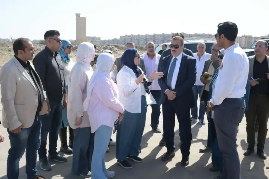 استعدادا لموسم الصيف.. محافظ بورسعيد يتفقد أعمال تطوير شاطئ بورفؤاد