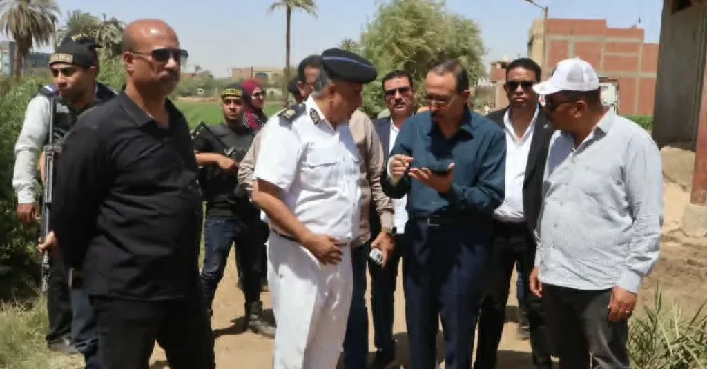محافظ سوهاج يقود حملة لتنفيذ 10 قرارات إزالة تعديات بمركز المنشأة