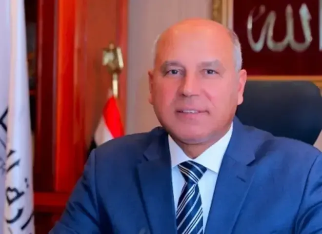 وزير النقل يصدر قرارًا بنزع ملكية أراضٍ وعقارات لصالح مشروع الأتوبيس الترددي