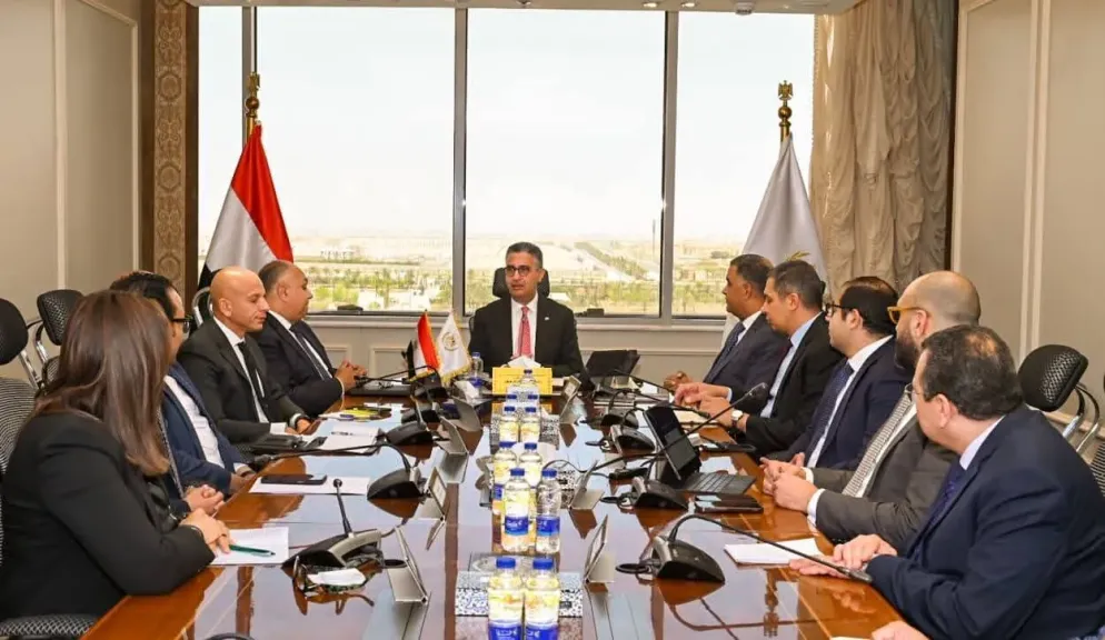 وزير التموين يعقد اجتماعًا موسعًا لمتابعة منظومة كارت الخدمات الحكومية الموحد