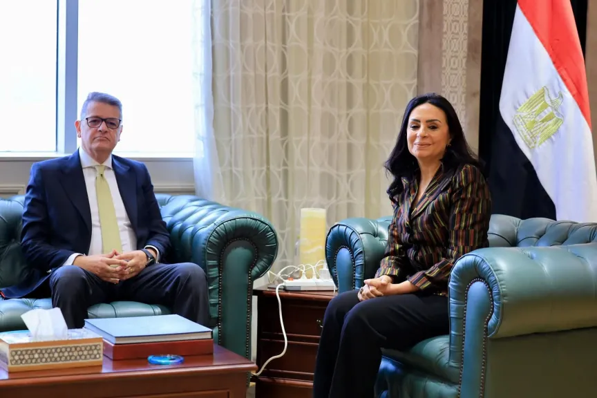 وزيرة التضامن الاجتماعي تلتقي رئيس لجنة حقوق الإنسان بمجلس النواب