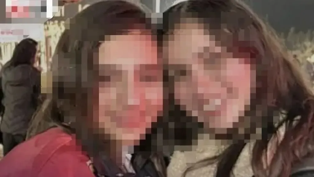تفاصيل صادمة.. إحالة أم وابنتيها للجنايات بتهمة تزوير مفردات مرتب الأب لزيادة النفقة بأسيوط