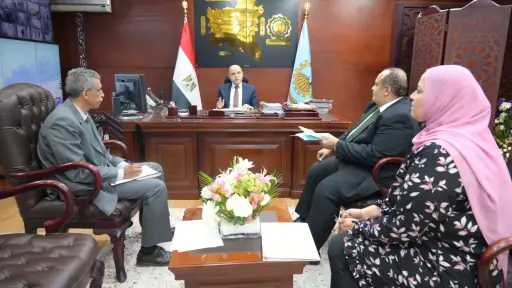 محافظ الغربية يعقد اجتماعًا عاجلًا مع وكيل وزارة الطب البيطري لمتابعة الاستعداد لعيد الأضحى