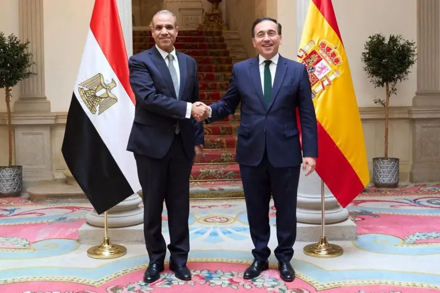 وزيرا خارجية مصر وإسبانيا يعقدان مشاورات سياسية في مدريد