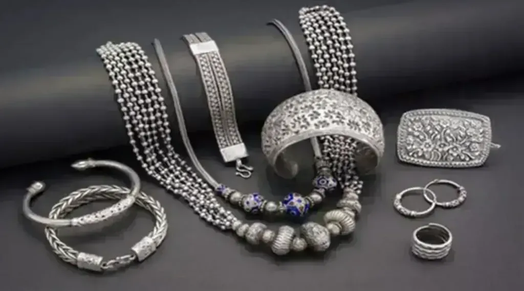 تراجع أسعار الفضة في مصر خلال تعاملات اليوم.. وجرام الفضة الإسترليني يسجل 87.01 جنيه