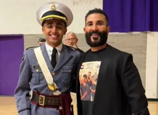 أحمد سعد يحتفل بتخرج نجله برسالة مؤثرة: فخور بيه وبيكسر كل الحدود