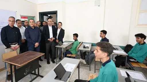 مدبولي يطمئن أولياء الأمور بشأن تحديث المناهج: محدش يقلق