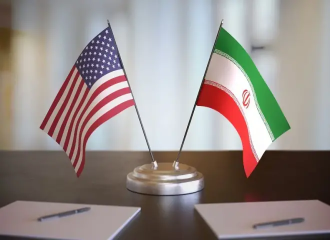 فاينانشال تايمز عن مصادر: واشنطن وطهران تقتربان من اتفاق لتمديد وقف إطلاق النار لـ60 يوما