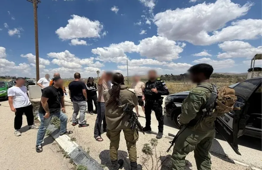 إذاعة جيش الاحتلال: إسرائيليون تسللوا إلى لبنان والتقطوا صورا