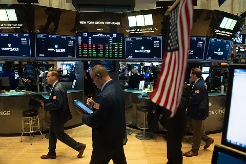 استقرار الأسهم الأمريكية عند مستوياتها القياسية في تعاملات اليوم