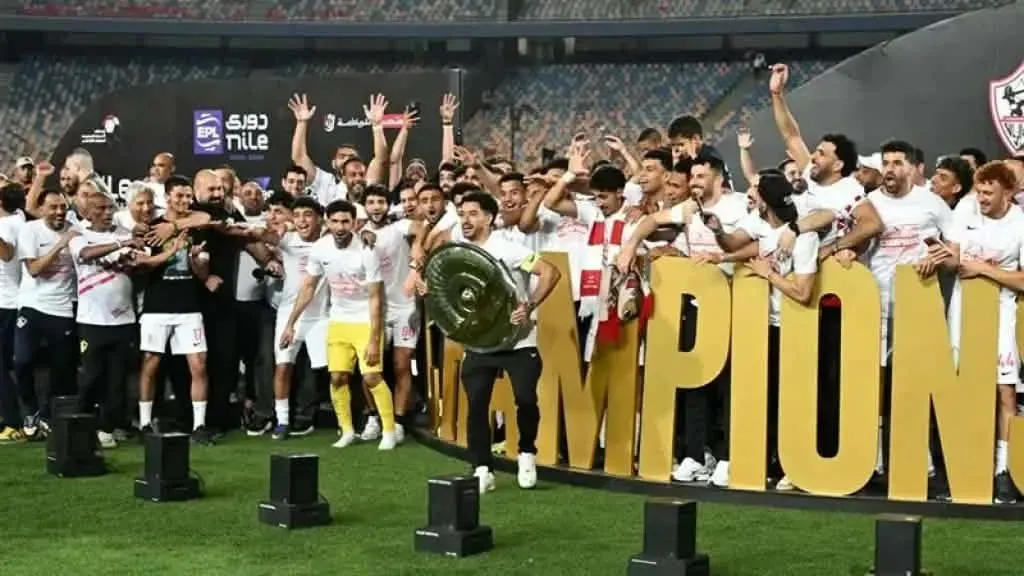 إنفانتينو يهنئ الزمالك بالتتويج بالدوري المصري