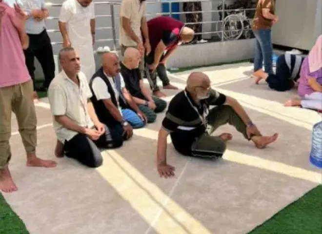 حجاج السياحة يغادرون مشعر منى متعجلين عائدين إلى مكة لأداء طواف الوداع
