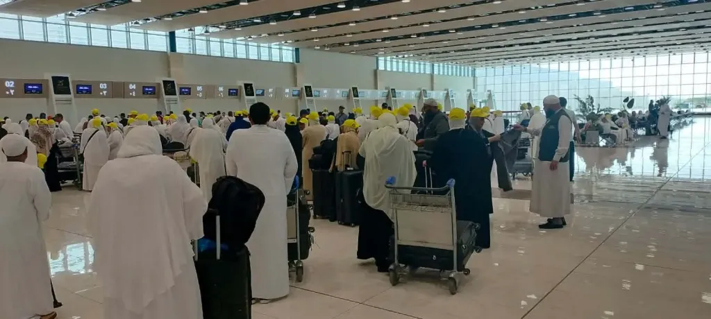 انطلاق عودة حجاج السياحة المصريين.. 35 ألف حاج يصلون تباعا إلى أرض الوطن حتى منتصف يونيو