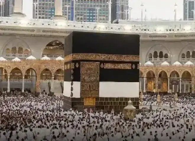 أسعار برامج العمرة 2026.. شروط حجز الرحلات الاقتصادية