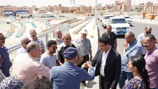 نائب محافظ مطروح يتفقد أعمال الانتهاء من تطوير كوبري روميل والكورنيش الشرقي