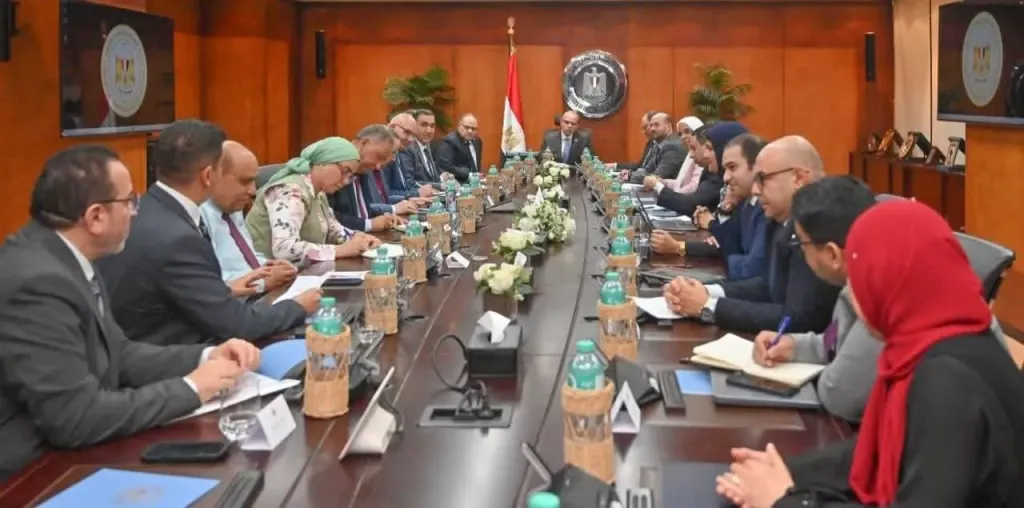 وزير الاستثمار يبحث زيادة صادرات مصر من المنتجات البيطرية وإضافات الأعلاف