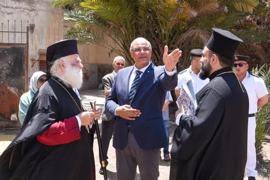 محافظ الإسكندرية وبابا الروم الأرثوذكس يتفقدان أرض مشروع مستشفى البطريركية الجديد بشارع فؤاد