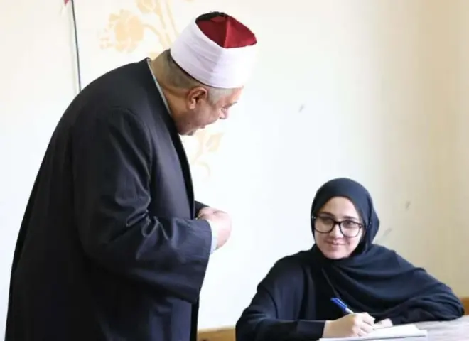 انطلاق امتحانات الثانوية الأزهرية لـ81 ألف طالب بالقسم العلمي.. ووكيل الأزهر يتفقد اللجان ويوجه بتوفير أقصى درجات الرعاية