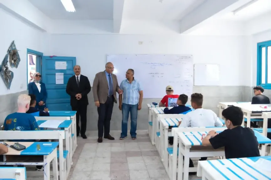 محافظ الإسكندرية يتابع امتحانات الإعدادية ويشدد على توفير الأجواء المناسبة للطلاب