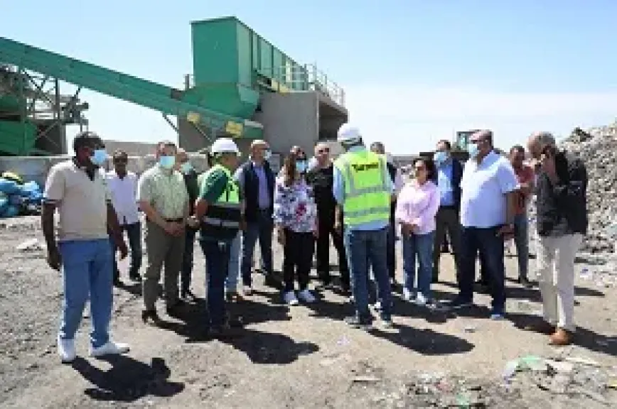 وزيرة التنمية المحلية والبيئة ومحافظ البحر الأحمر يتابعان كفاءة التشغيل وخطط التطوير بمصنع تدوير المخلفات بالغردقة
