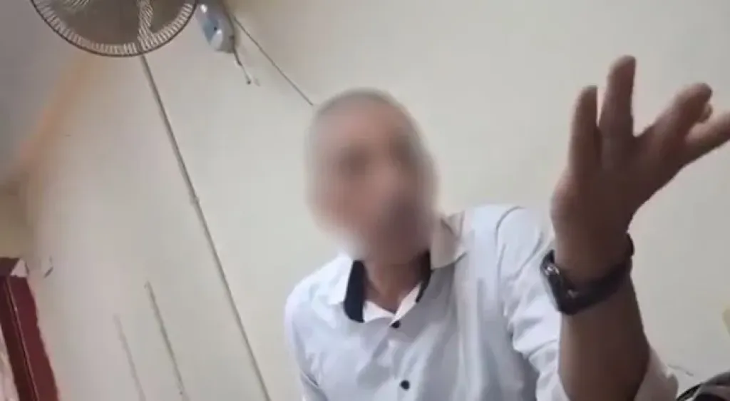 تجديد حبس مسئول التعليم بالقليوبية صاحب واقعة ابتزاز وليّة أمر 15 يوما