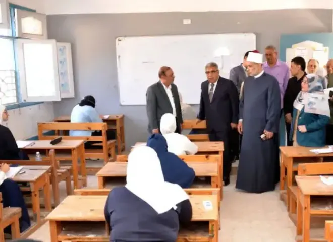 طلاب الثانوية الأزهرية يؤدون امتحانات الدور الثاني اليوم.. تعرف على المواد