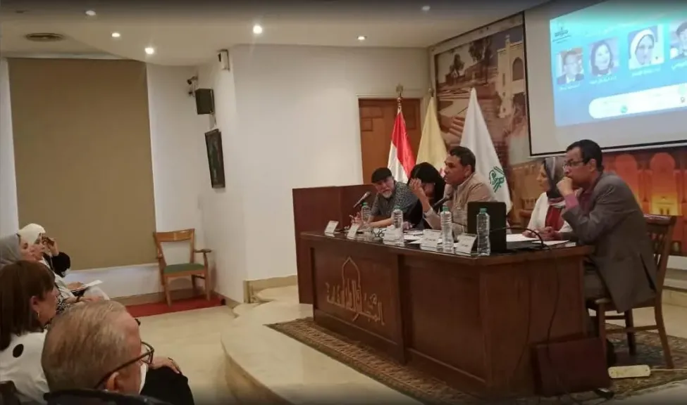 مشاهد من ندوة الفن التشكيلي والعلوم الإنسانية.. آفاق جديدة بالأعلي للثقافة