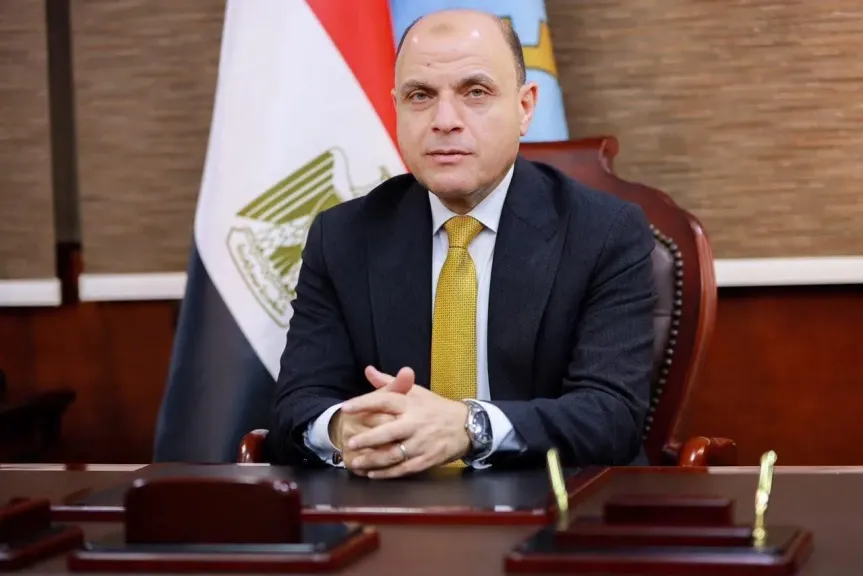 محافظ الغربية: ضبط 2450 كجم دقيق بلدي مدعم و827 علبة سجائر مهربة و123 كيس بهارات منتهية الصلاحية