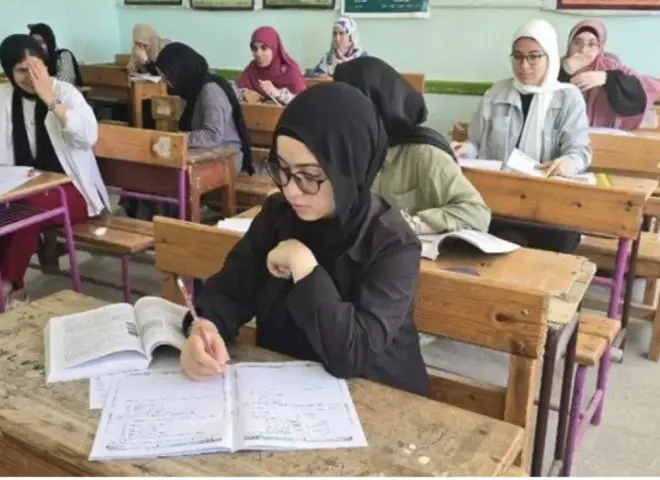 «أسئلة وإجابة».. رابط تحميل النماذج الاسترشادية للثانوية العامة 2026