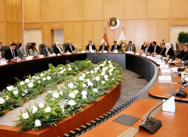 الحكومة تتحرك لضبط البصمة المائية.. لجنة مشتركة لتقييم الصناعات الغذائية وترشيد استهلاك المياه