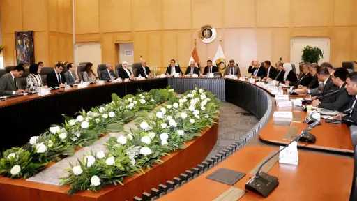 الحكومة تتحرك لضبط البصمة المائية.. لجنة مشتركة لتقييم الصناعات الغذائية وترشيد استهلاك المياه