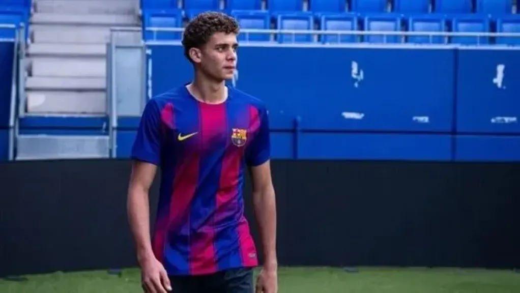 برشلونة يضم رسميًا حمزة عبد الكريم من الأهلي بعقد حتى 2029