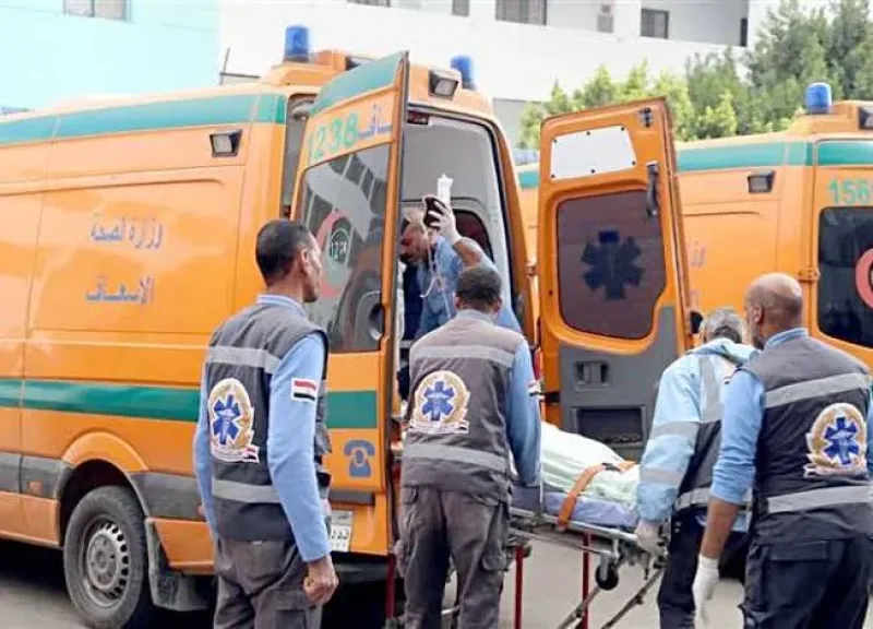 مصرع شخص وإصابة ثلاثة آخرين إثر تصادم سيارة وأتوبيس بالساحل الشمالي
