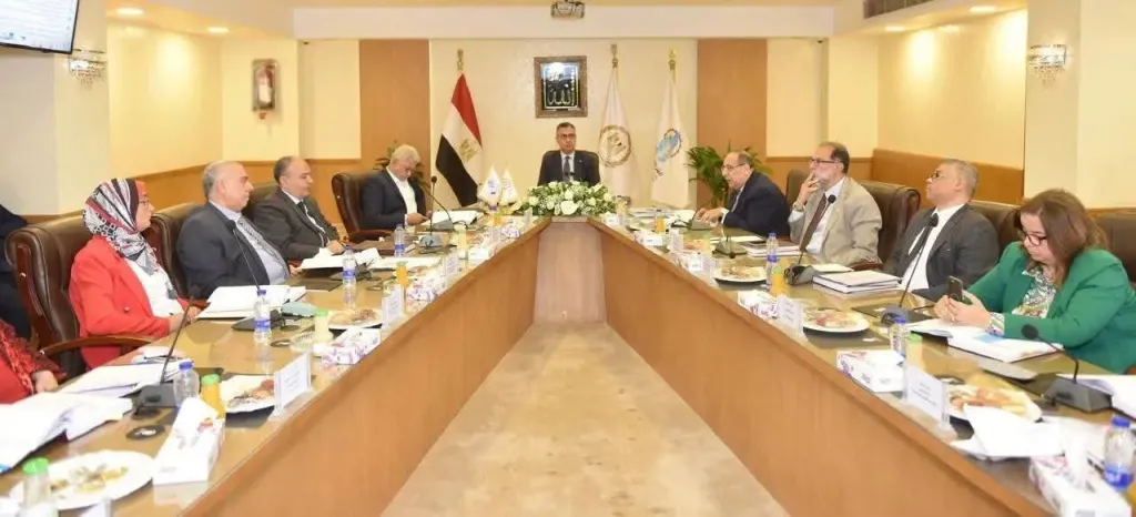 وزير التموين يترأس اجتماع الجمعية العامة للشركة القابضة للصناعات الغذائية