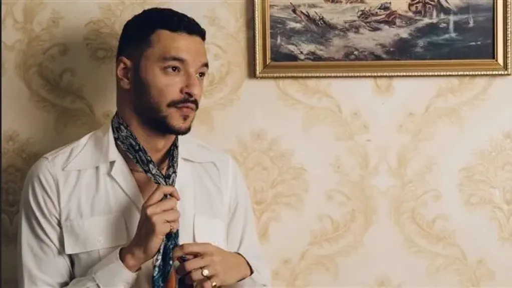 علي السبع أمام أحمد عز في مسلسل ”الأمير”