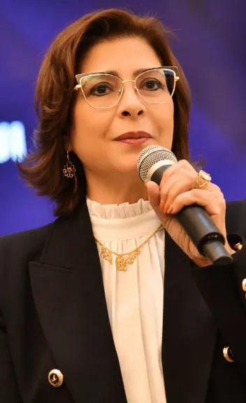 د.راندا مصطفي: تطالب بتوفير قروض ميسرة منخفضة الفائدة لاصحاب المشاريع متناهيةالصغر
