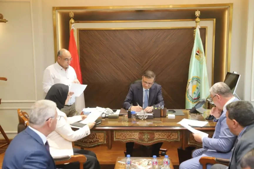 وزير الزراعة يواصل لقاءاته الدورية بأعضاء النواب والشيوخ لبحث طلبات المواطنين