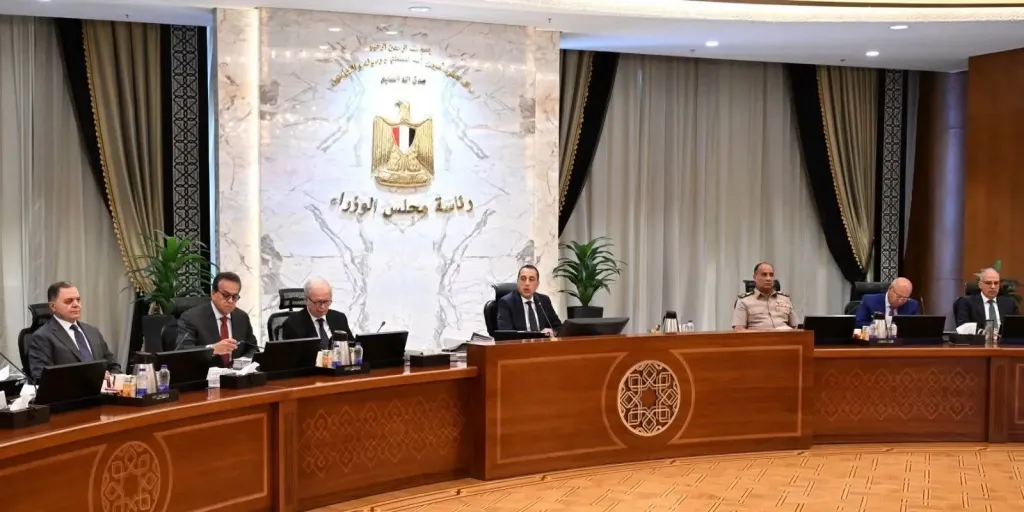 رئيس الوزراء يترأس الاجتماع الأسبوعي للحكومة لمناقشة عدد من الملفات