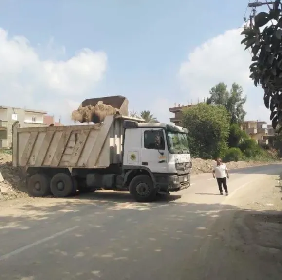 رفع 577 طن مخلفات والتعامل مع 16 بؤرة قمامة تاريخية بالغربية خلال يوم واحد