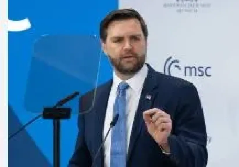 فانس: الشرق الأوسط يمر بمرحلة تحول حاسمة حيث يمكنه إما أن يبدأ صفحة جديدة أو يعود إلى النهج القديم