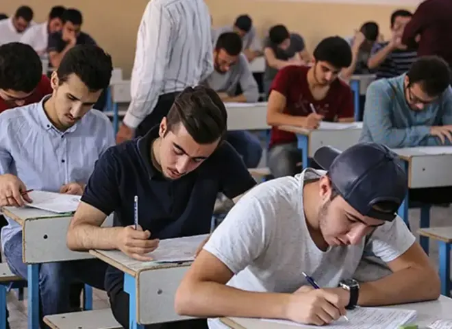 اليوم.. طلاب الثانوية العامة يؤدون امتحاني الفيزياء والتاريخ